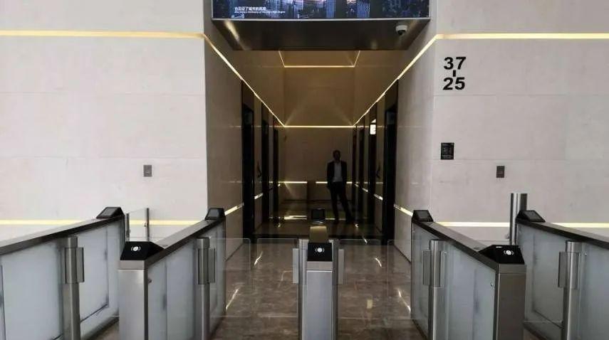 北外滩白玉兰广场顶楼免费开放_北外滩白玉兰广场地址_