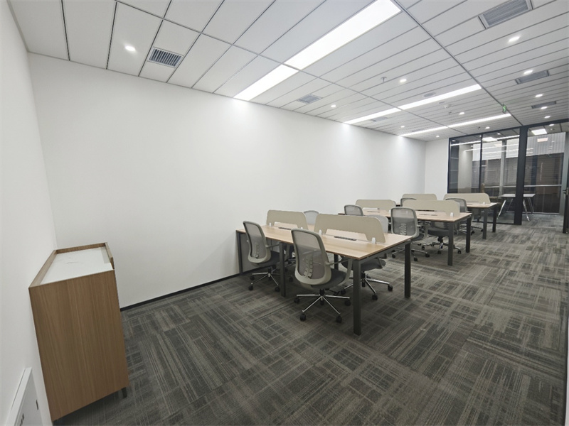 莘庄工业区春康路188号带很好的装修厂房与洁净车间出租,使用面积400至10000平可定制-图片1