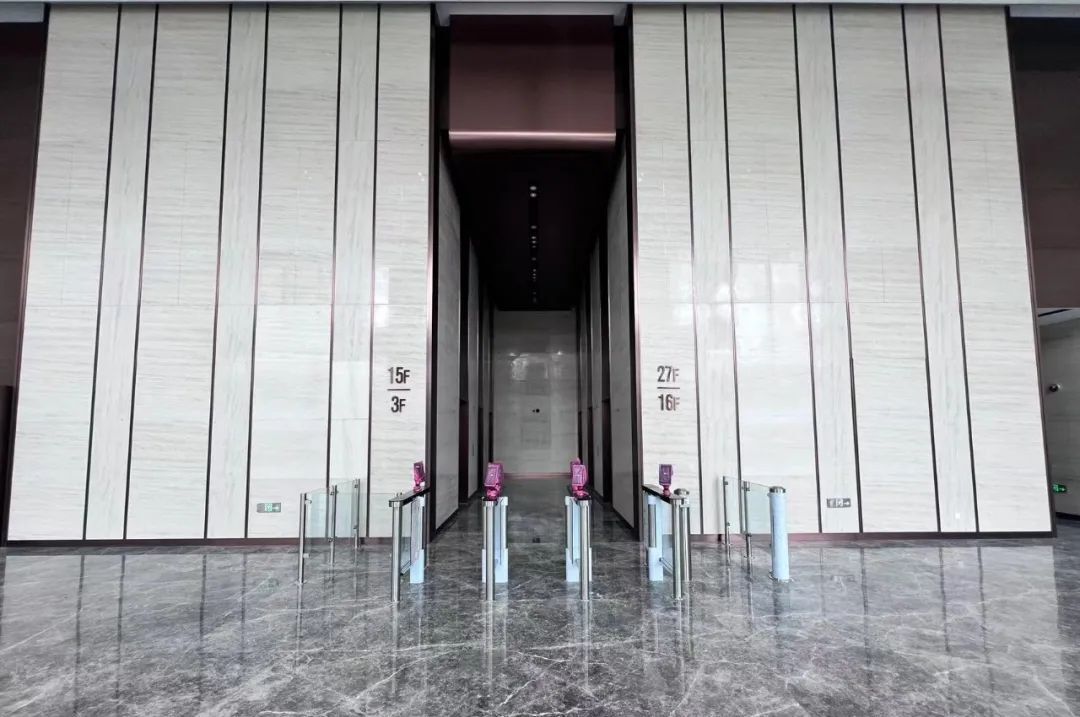 _上海火车楼_上海火车主题乐园