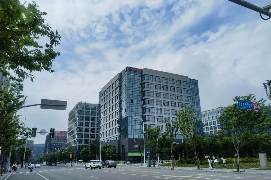 _虹桥七宝古镇图片_虹桥车市卖什么车