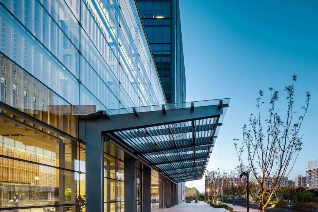 虹桥车市卖什么车_虹桥七宝古镇图片_