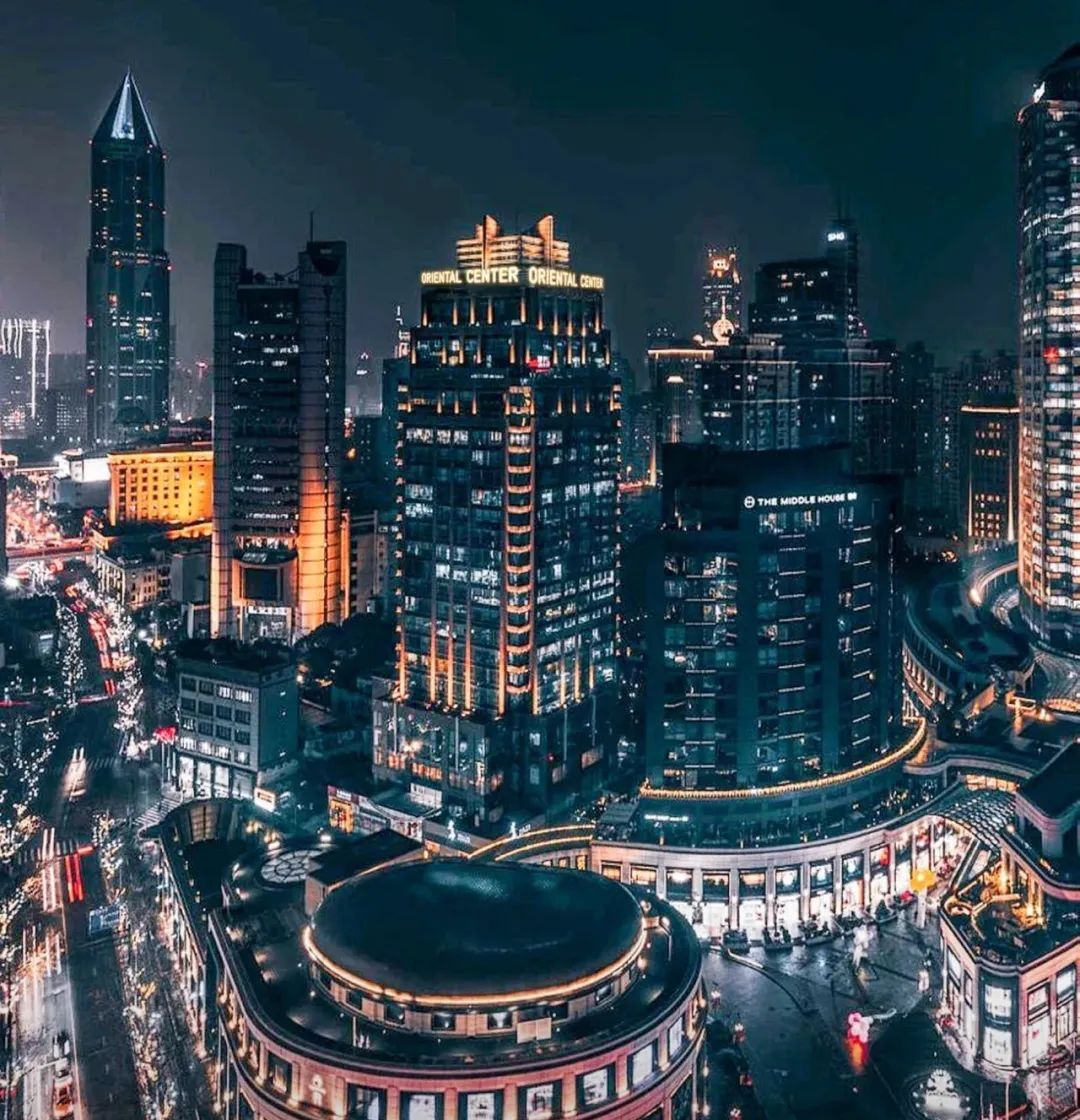 南京地铁大厦里都是哪些单位__南京东方商厦