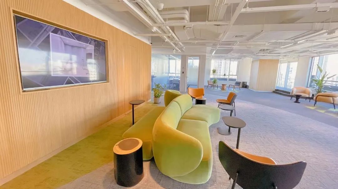 南京东方商厦__南京地铁大厦里都是哪些单位