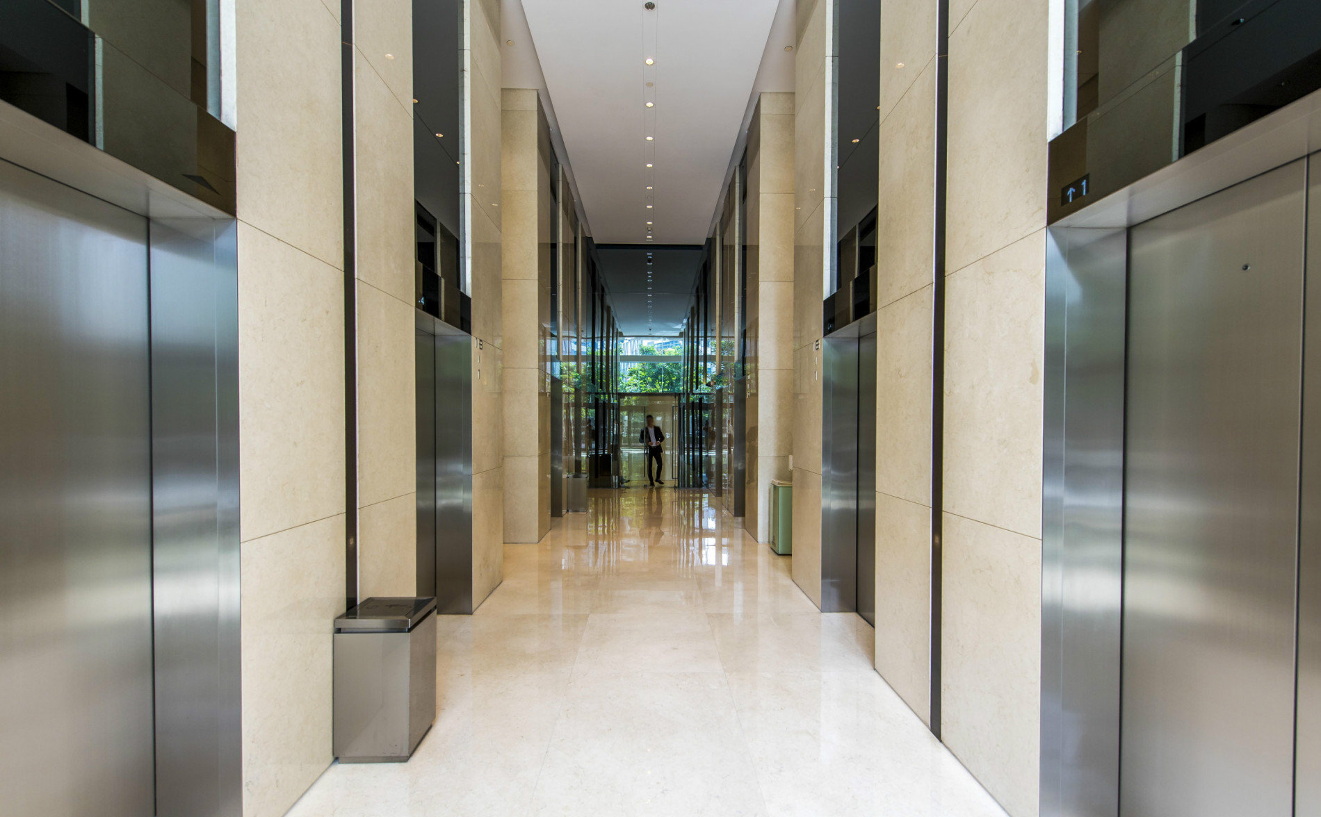 _物业有权收公房租金吗_上海申通信息广场招聘