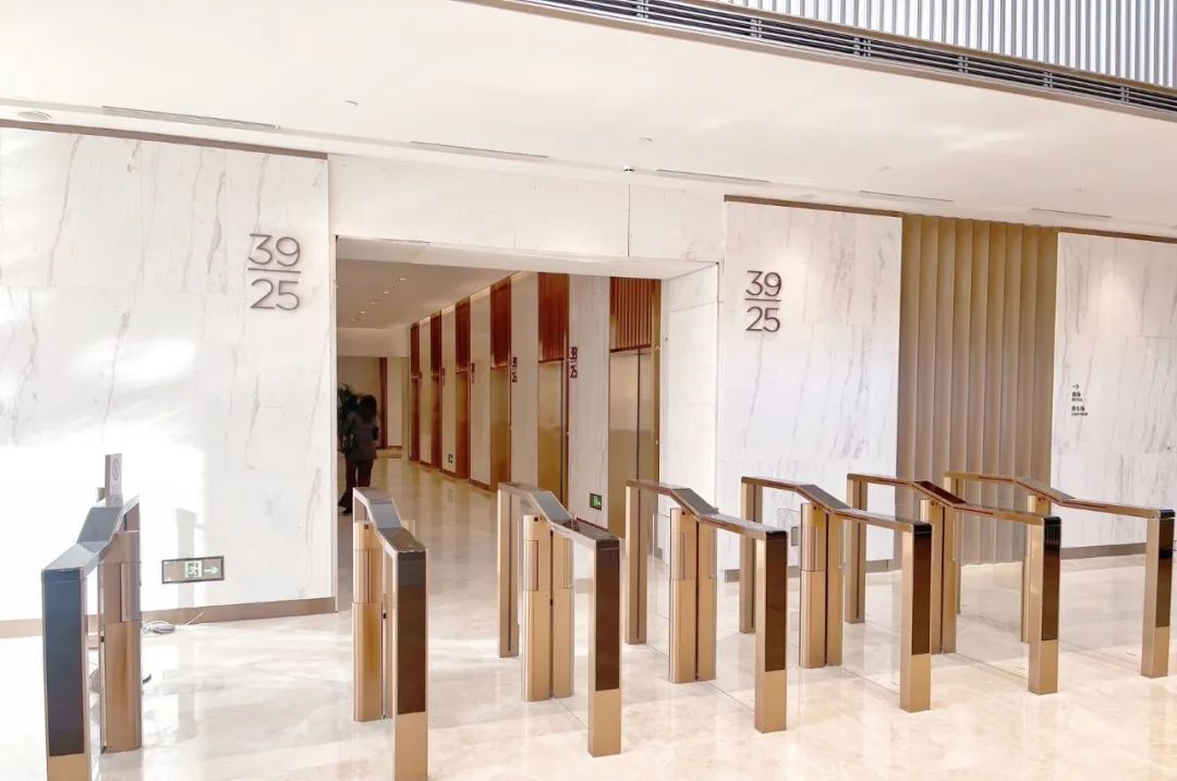 港汇在徐家汇几号口__徐家汇港汇广场门牌号