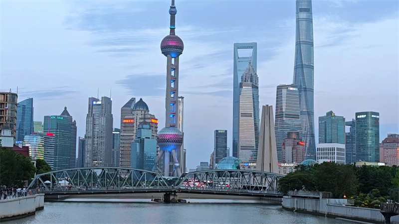 _江宁大学城附近商圈_办公租赁合同范本