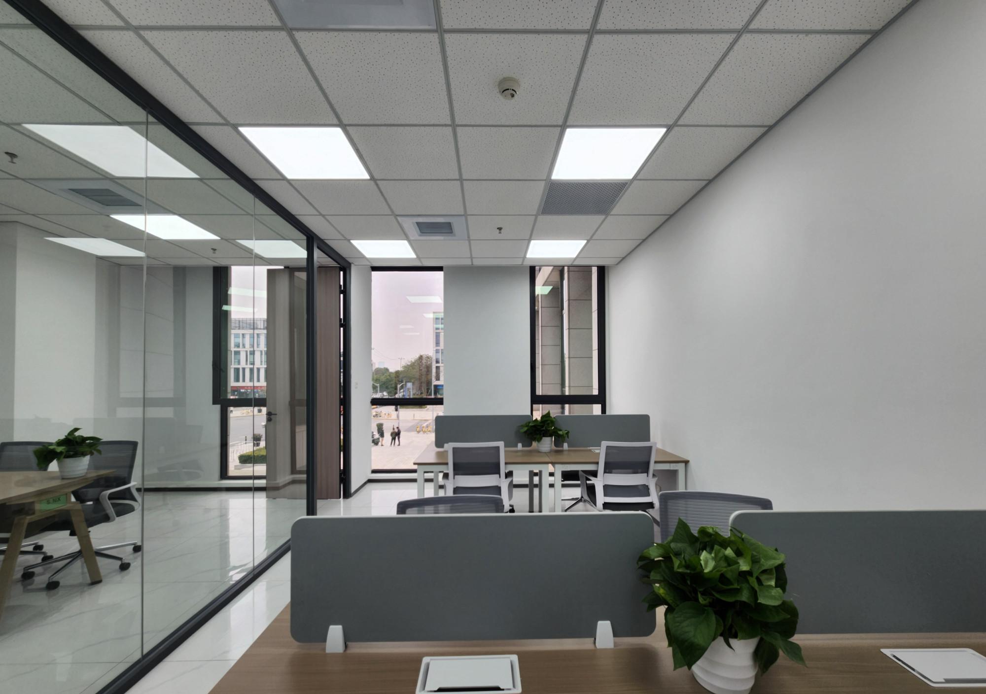 张江高科895孵化器办公和实验空间