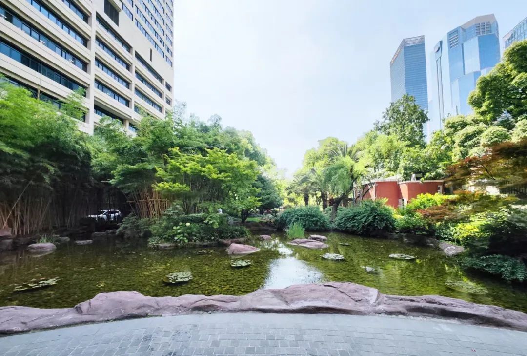 南京西路/铜仁路 2007 年建造三层办公楼出租及相关介绍