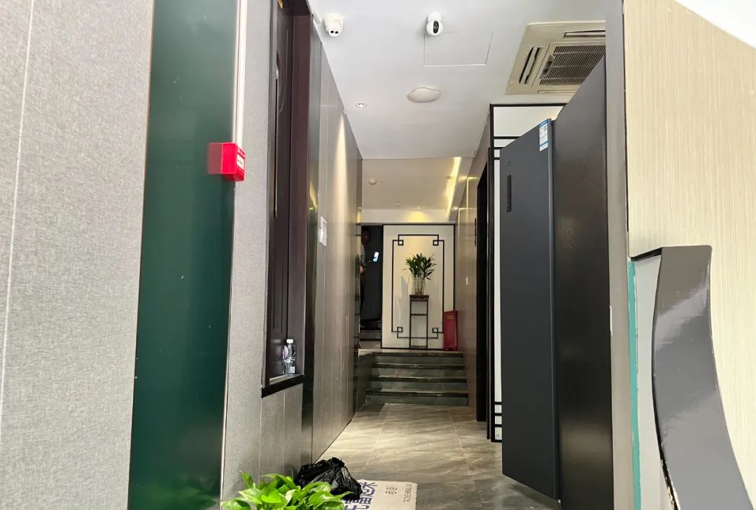 上海市虹口区与青浦区优质商铺出租及多元业态介绍,附出租价格与咨询电话