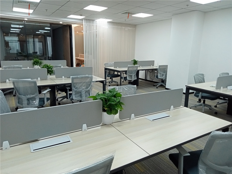 上海常熟路100弄7号房屋出租，363平带很好的装修，布局独特