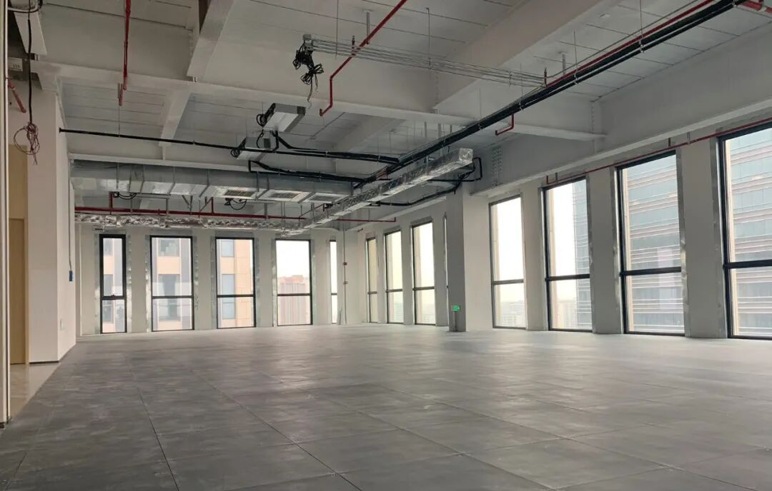 天空万科中心四通八达,虹桥商务区万科项目出租参考出租价格7 - 8元/㎡·天