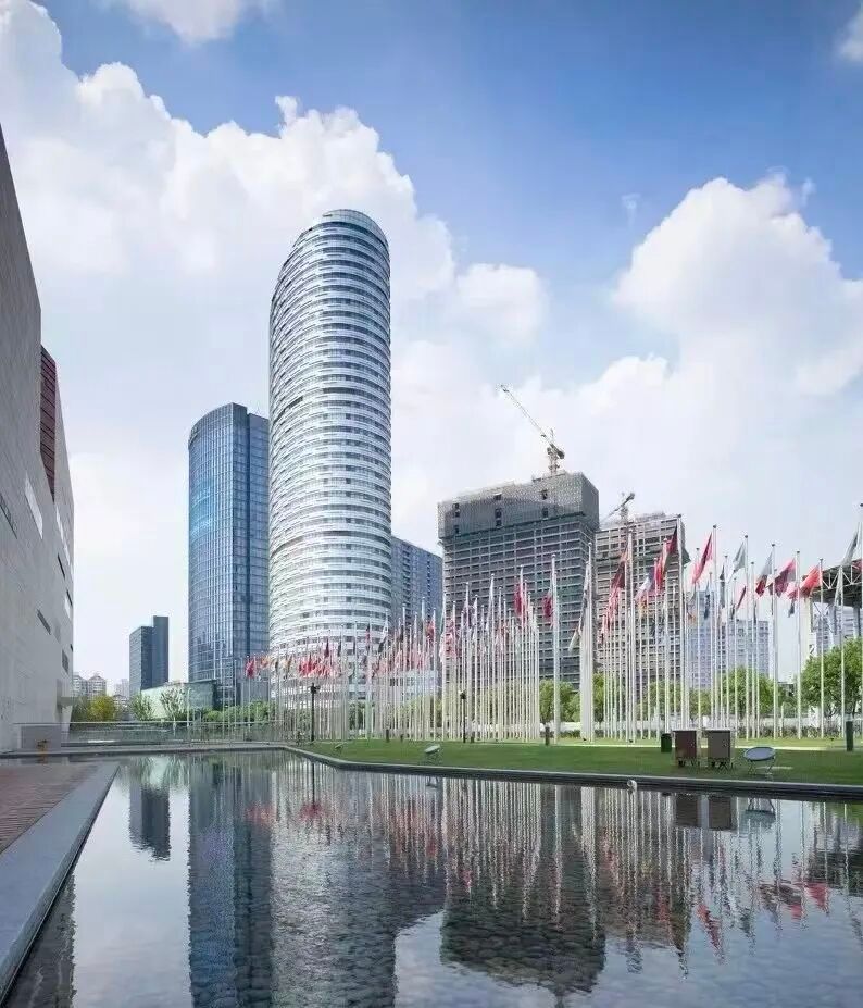 丰盛创建大厦：黄浦世博浦西板块地铁上盖办公楼出租