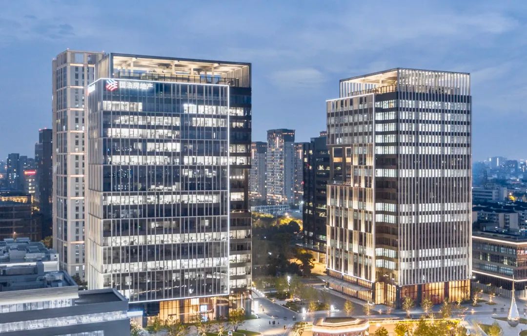 国浩长风城：长风公园地铁上盖全新超甲级办公楼