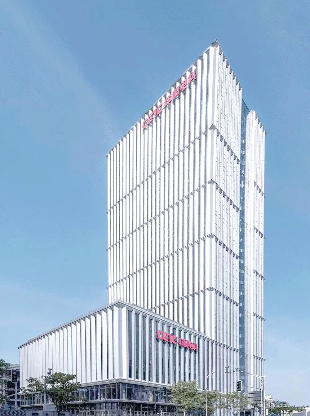 中电科信息科技大厦火热出租：央企总部聚集区地标，3-6层商办与7-14层办公室诚邀入驻
