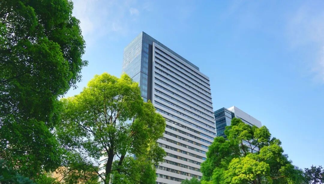 上海火车站·嘉里不夜城企业中心｜5A甲级办公楼办公出租，架空地板，白墙，有吊顶/遗留装修，24小时独立空调
