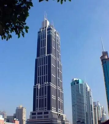 香港新世界大厦K11：230米超甲级办公楼出租，办公使用面积64198平方米