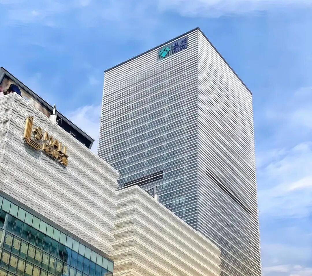 泰康保险大厦：浦东八佰伴核心超5A甲级办公楼，双轨上盖灵活空间出租