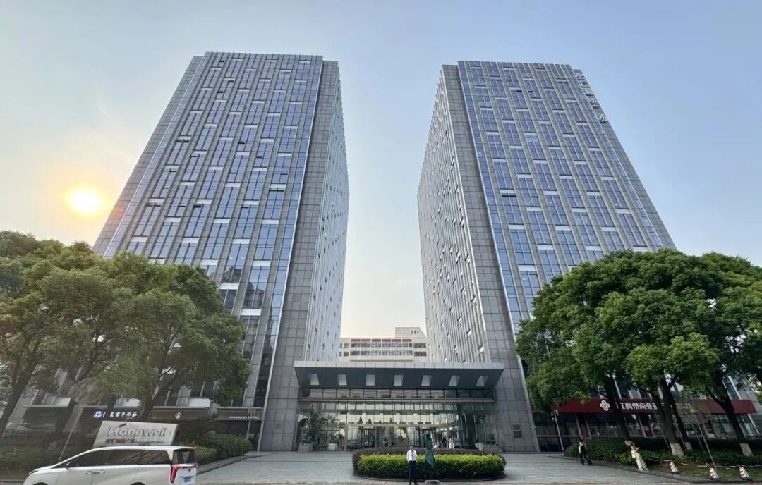 宏汇国际广场办公楼出租丨徐汇区中山西路办公楼出租丨3.5元起
